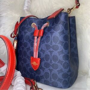 Coach 💙❤️💙 Rowan Bucket Bag In Signature Canvas New purse